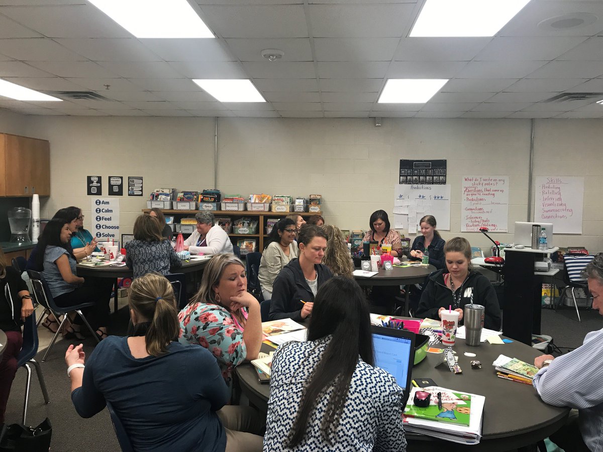 JessShugart13's tweet photo. K-2 Interactive Read Alouds with the best- @MyWinston81 !  Thank you,  @bweroos  for hosting @JSeguinElem! https://t.co/vHDE8TZOBR
