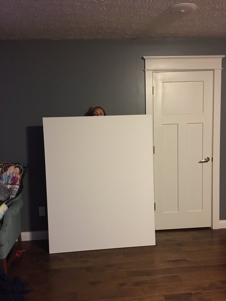 Lesa_Sayre's tweet photo. I'm so nervous to start my next piece. #fluidpainting #commissionart #mayneedhelp #abstractart #huge #MotivationMonday #art #ponderingIdeas https://t.co/i0RAL6zc6x