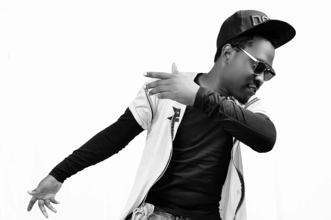 93Eria's tweet photo. He's the magic behind the lyrical sweetness in songs like #Nakupenda, #SomeFire & Come 29/9/17 he drops another jam titled #ComeMyWay https://t.co/oIfkKmV8wd