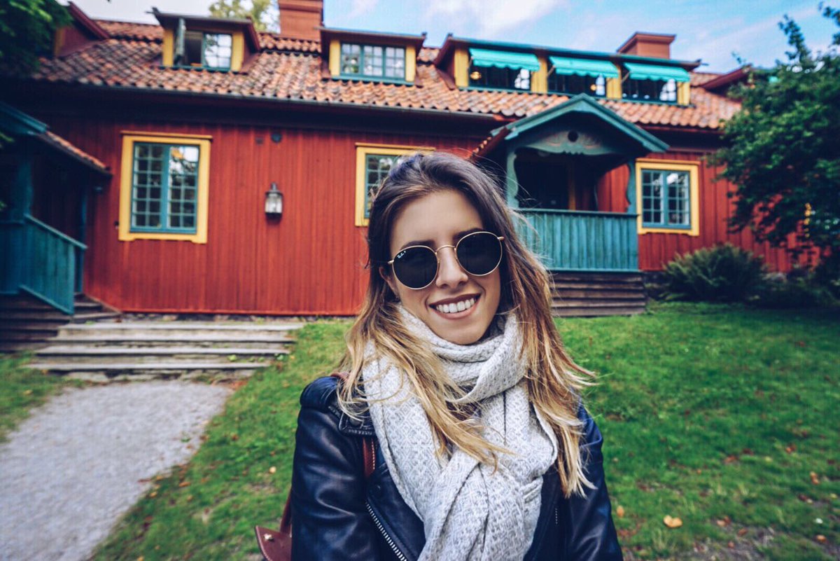 GoodmansStudent's tweet photo. Summer student Yonca tells us about her exchange in London, England! Up on the GOODBlog: https://t.co/1WZcP7pZq3… #GoodmansOnExchange https://t.co/6YEPI3RjY0