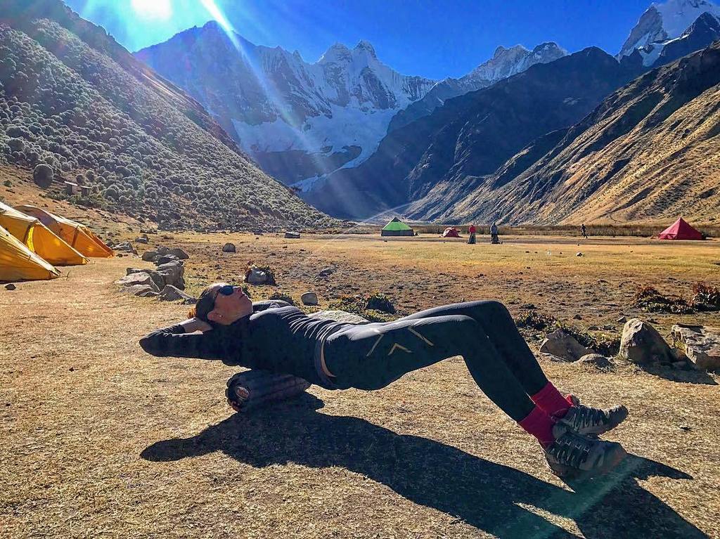 Brazyn_Life's tweet photo. Getting in that recovery after hiking at 4500m (14,700 ft). Definitely relieved to pack #themorph for this one ⛰⛺️… https://t.co/panXTJABUQ https://t.co/gXKCJNWPjz