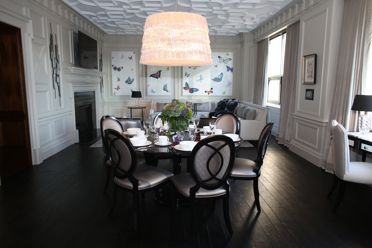 CliveChicago's tweet photo. Clive Christian Lifestyle Apartment Chicago. #CliveChicago #CliveChristian #CLFC #Dorya #interiordesign https://t.co/6wcpLXBhPn
