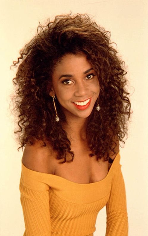 Happy Birthday to Holly Robinson Peete !! 