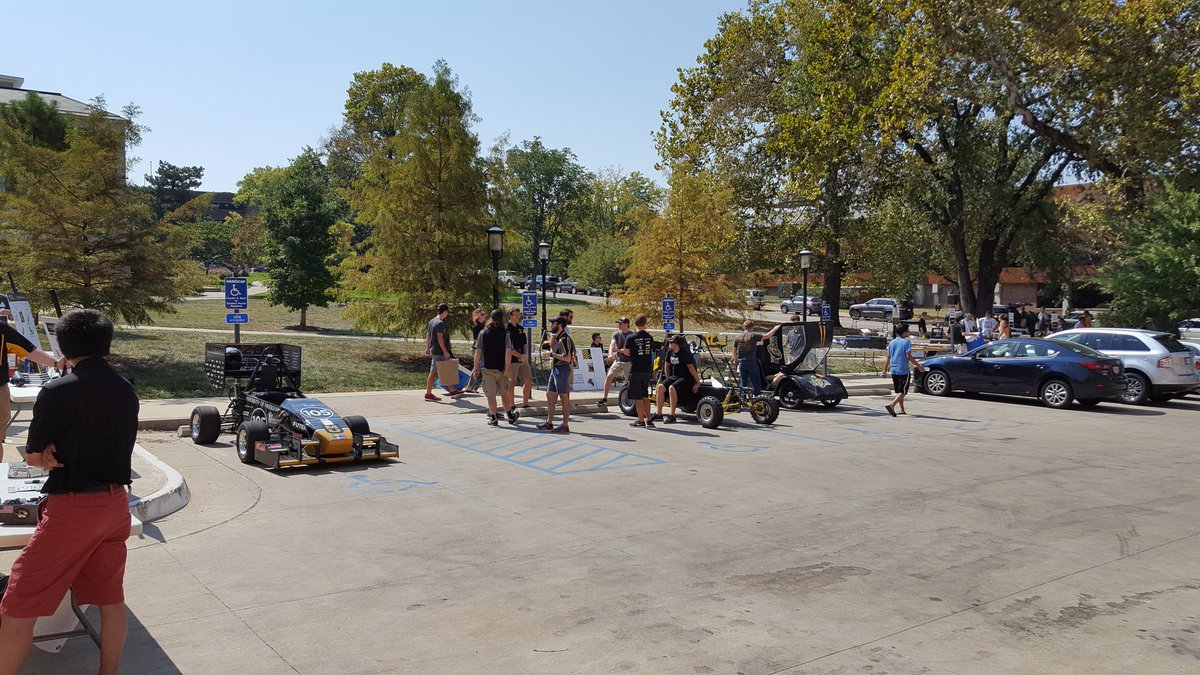 MizzouBaja's tweet photo. This Saturday we showcased the car alongside other student organizations for Parent's Weekend at Mizzou https://t.co/1lDt8HnO34