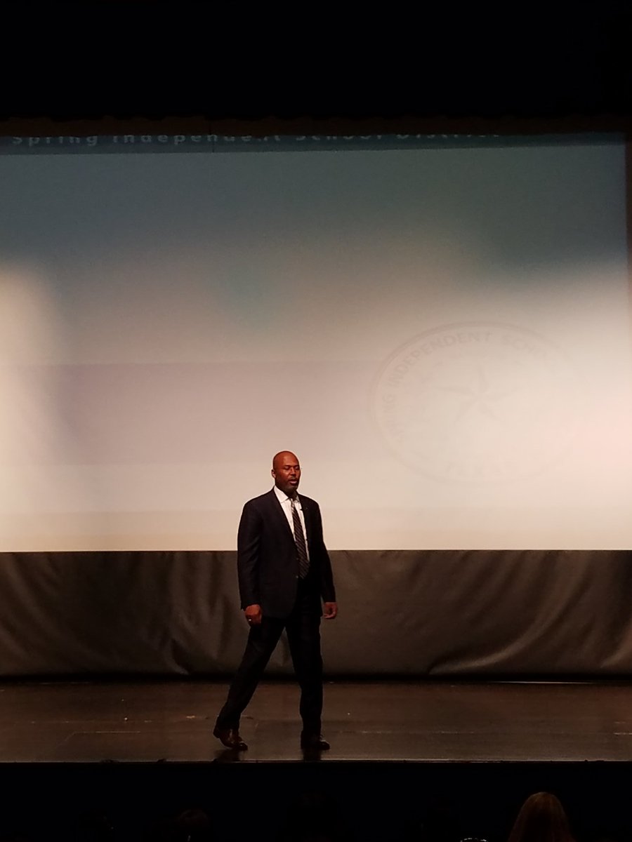 SpringISD's tweet photo. Dr. Hinojosa @Shuester gives welcome and introduces Dr @RodneySpringISD to #AchieveTheChange #LograElCambio #SpringISDStrong Workshop https://t.co/E9EoNkIBCK