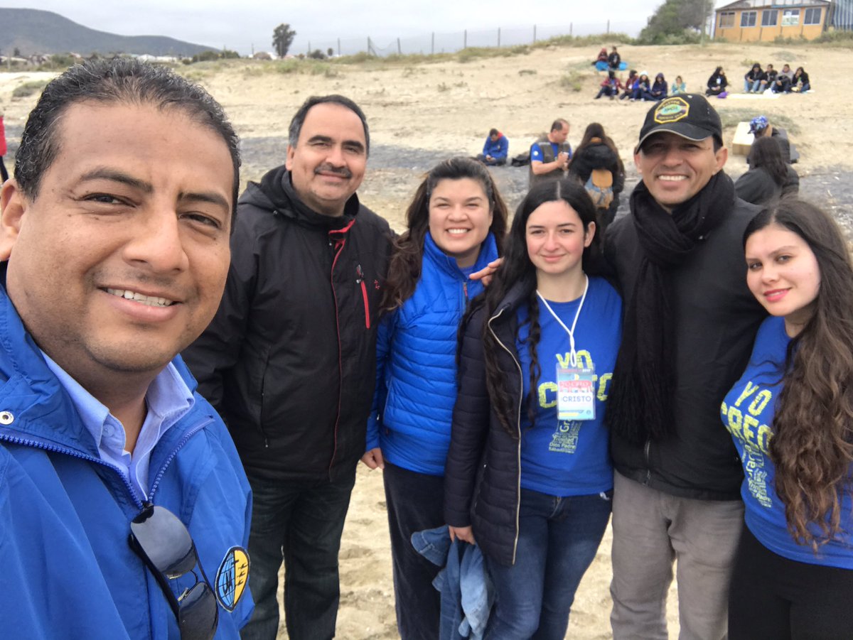 LuisVelasquez9's tweet photo. La ruta de la amistad en toda su esencia
Jessica desarrolló el #MetododeCristo con Bárbara brindando cariño y amistad; ahora ella se bautiza https://t.co/6VGF9V30W2