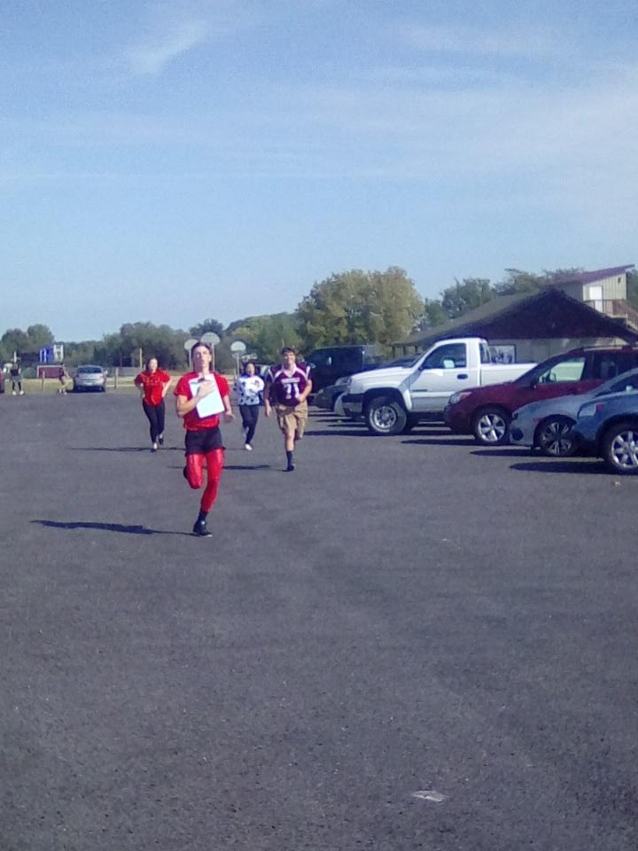 LearningIn456's tweet photo. Cody running to find his next clue on sentence structures! #princespride https://t.co/q1U9f1MO6c