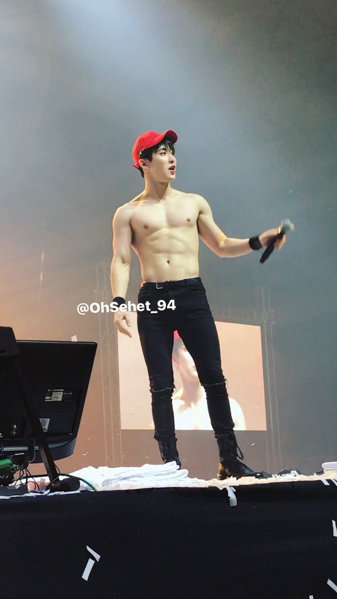 OhSehet_94's tweet photo. Tengo un vรญdeo hermoso, pero no se sube en hd :(
#BEAUTIFULinChile #MonstaXinChile #WONHO #Wonhoabs #MonstaX https://t.co/a1QaFyZJKC