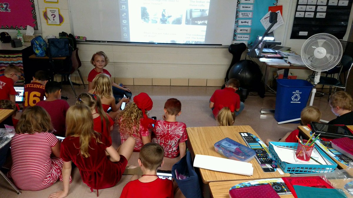 <a href="/SVJags/">Southeast Valley</a> Mrs. Housken's 1st Grade combining new Journeys Reading Series &amp; iPads to read their eBooks &amp; answer questions online. #svjags