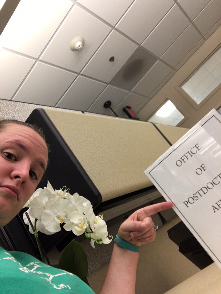 NancyKren's tweet photo. The postdoc office #UNCNPAW2017 #NPAW2017  #ihateselfies 1124 is TIBBs not postdoc https://t.co/XxcikDhfue