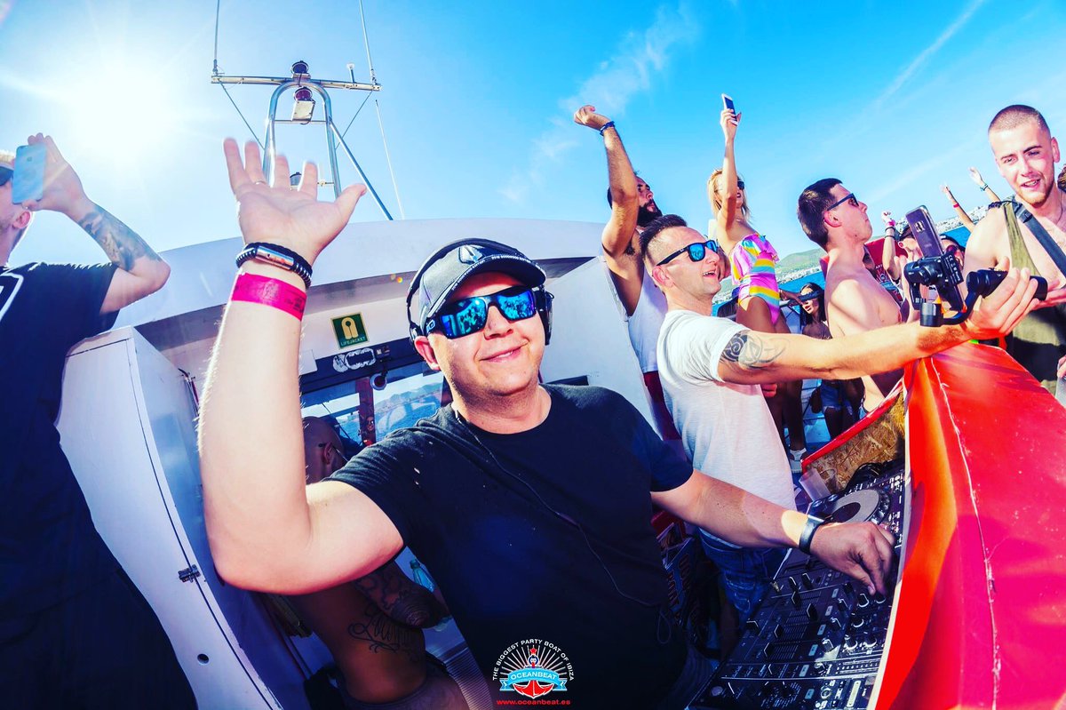 DjDiabllo's tweet photo. Ibiza ! Oceabeat boat Party! https://t.co/QvEjaJ8tK3