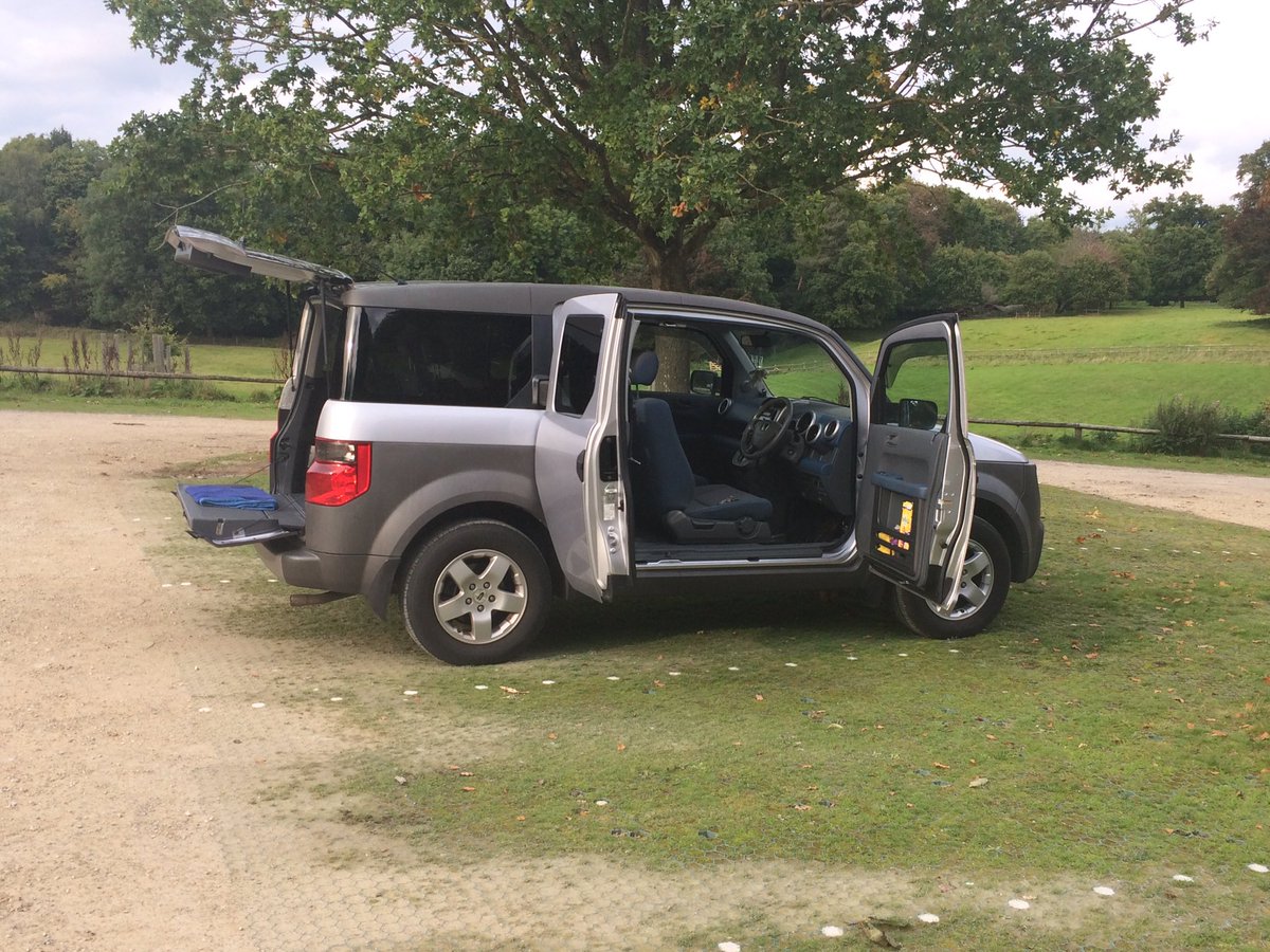 EllieElement's tweet photo. Lovely spot for an afternoon break. All set up - and then the rain shower came!
#Honda #HondaElement #DayOff #England #Countryside https://t.co/TfdATvDA4A