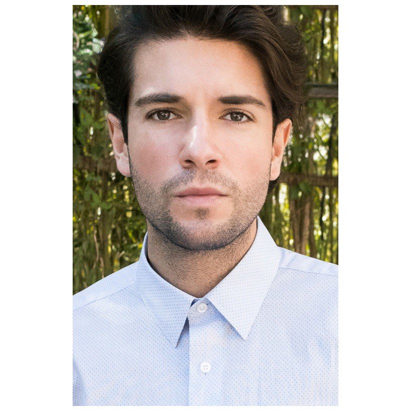 ManuelRacim's tweet photo. Our #forwardpoint collar is available in three different sizes : regular, small and slim.  #manuelracim #customshirts https://t.co/m6zAoh7HaL