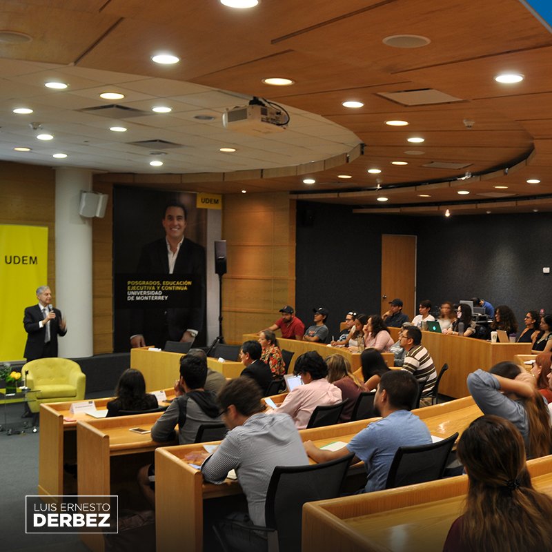 luisederbez's tweet photo. Presente y futuro de la relación bilateral, México-EEUU, esta mañana platico en la @udem. https://t.co/xXuXkoxwcz