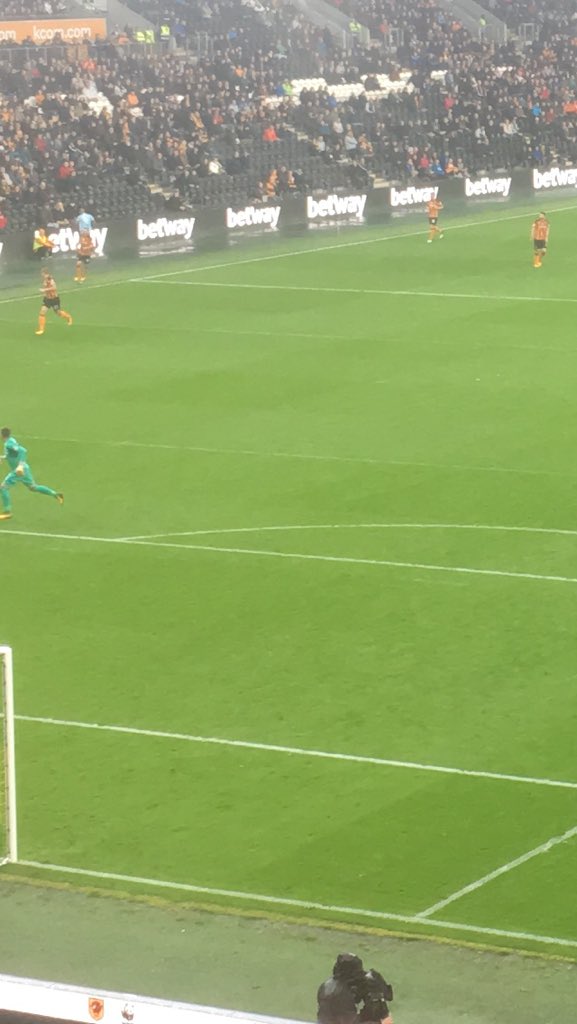 TPlattss's tweet photo. @SaveHullCity @HullCity @groundsmenhull Can't see it from a photo I took🤔🤥 https://t.co/COeJdCzgqq