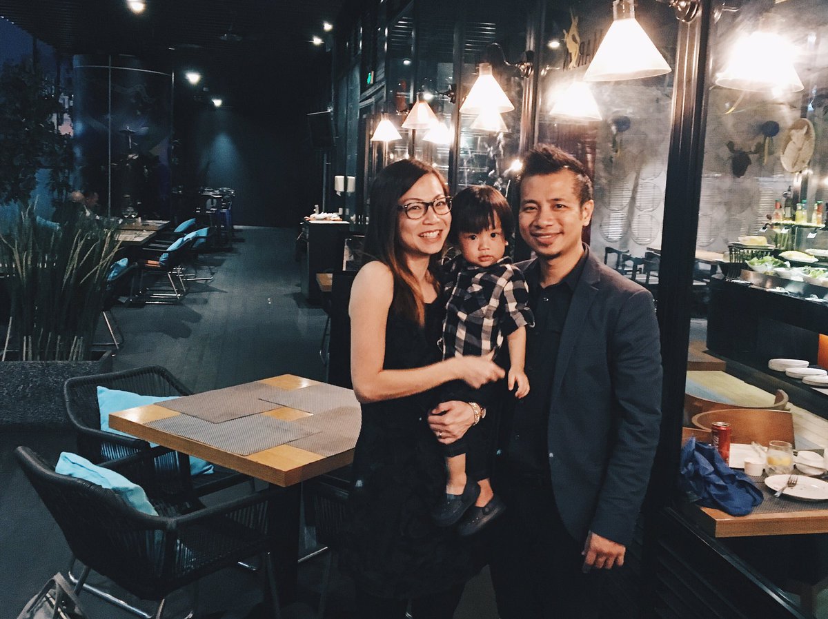 andyyeoh's tweet photo. #andynjay #happy10th Anniversary Celebration Dinner &amp; Hangout... with #ZyonYeoh joining in the fun! https://t.co/1YqVs1ukKv https://t.co/huZBzn5YiB