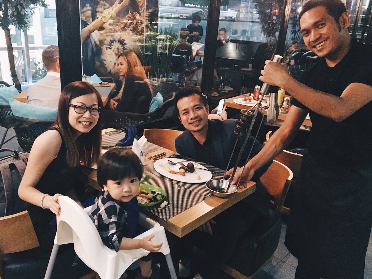 andyyeoh's tweet photo. #andynjay #happy10th Anniversary Celebration Dinner &amp; Hangout... with #ZyonYeoh joining in the fun! https://t.co/1YqVs1ukKv https://t.co/huZBzn5YiB