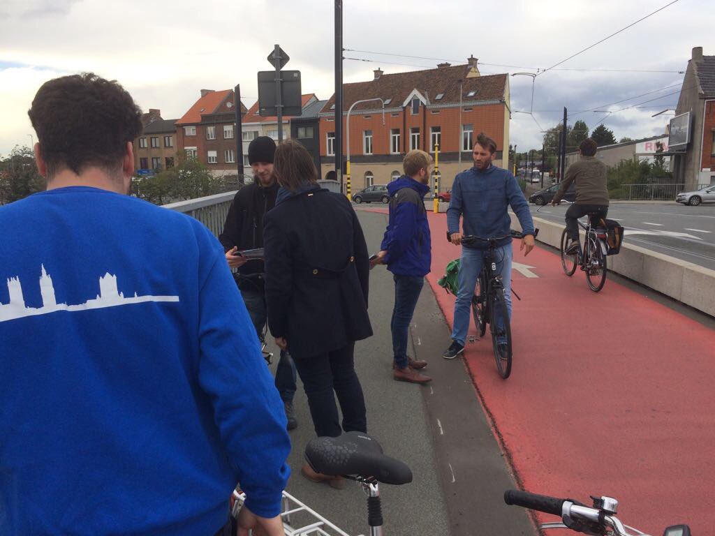 anders_partij's tweet photo. Liberalen in Drongen/Mariakerke en Kortenberg in actie! #fietsactie #uwfietsuwvrijheid #goedopweg #WeekvandeMobiliteit https://t.co/Pr1ZWfOeyf