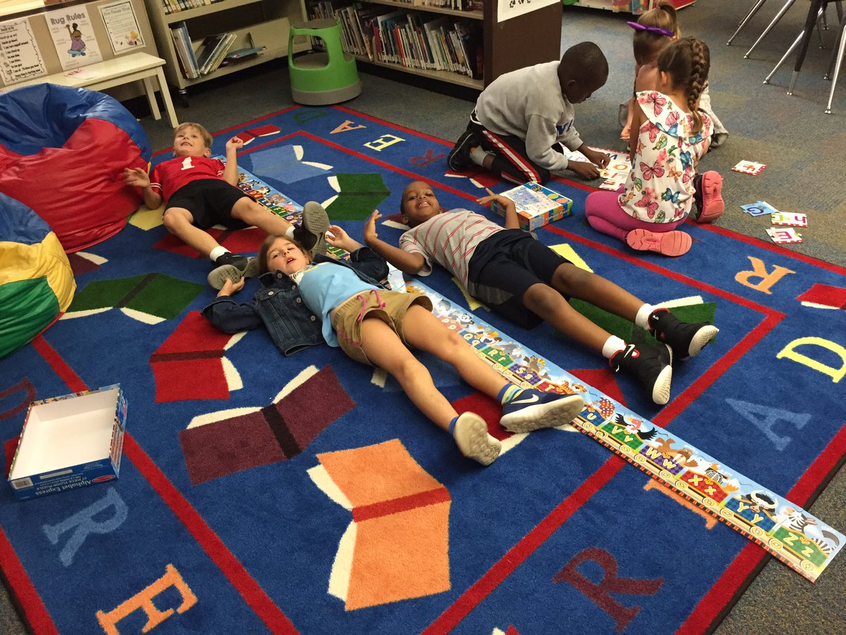MarthaMmickey's tweet photo. First grade ABC order centers in the Library Media Center! #ColHillsElem #itsworthit https://t.co/jTpJHhLfDF