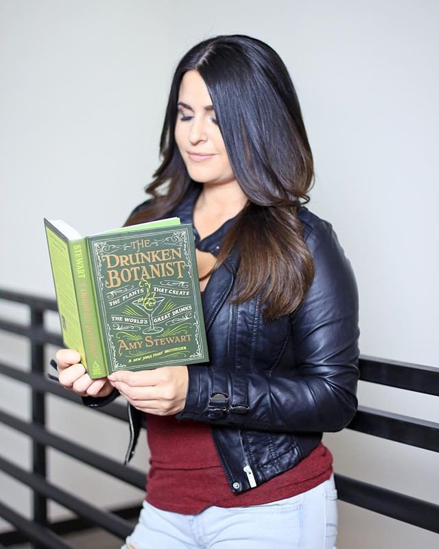 SchofieldsFlwrs's tweet photo. RT @broadsofbourbon @dbunzzz @broadsofbourbon #broadsofbourbon #thedrunkenbotanist #readingiscool #thatsneat #bourbon #whiskey #whisky https://t.co/jkxS7tDRV3
