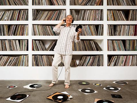 dreamchimney's tweet image. "Stoked Guy" of the Day  #StockPhotography  #VinylDreams  #StokedGuy  #OddScene  #PhotoshopSkills dreamchimney.com/oftheday/Stoke…