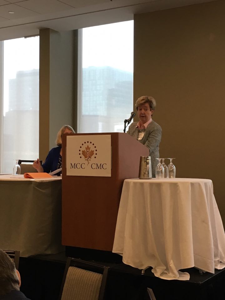 ConseilMedCan's tweet photo. La Dre Anne-Marie MacLellan, directrice des Études médicales au @CMQ_org partage un rapport d’organisation partenaire à l’#aaCMC. https://t.co/39wzEy5Q47