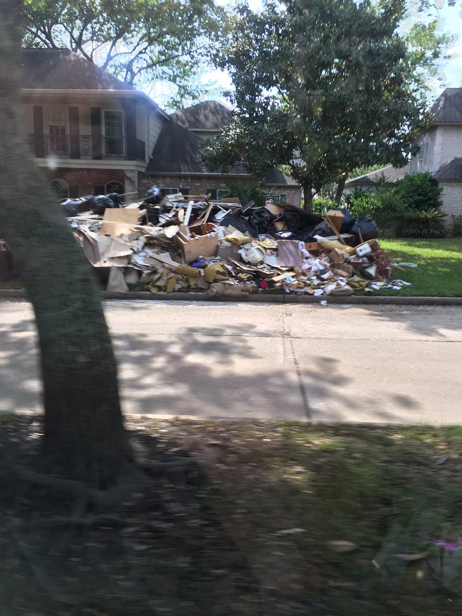 clay_glazee's tweet photo. Being in Texas this weekend to help with Harvey relief was such a blessing. These people lost everything and are hurting. #BBCCares #Harvey https://t.co/9KGmftWyP8