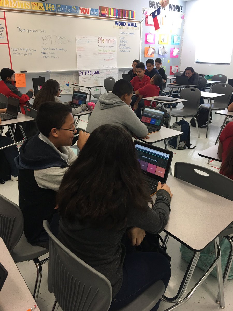 PenaPaulette12's tweet image. Quizizz in class to review our unit! 😊👌🏼 #learningwithtechnology #falconnation #fun #learning