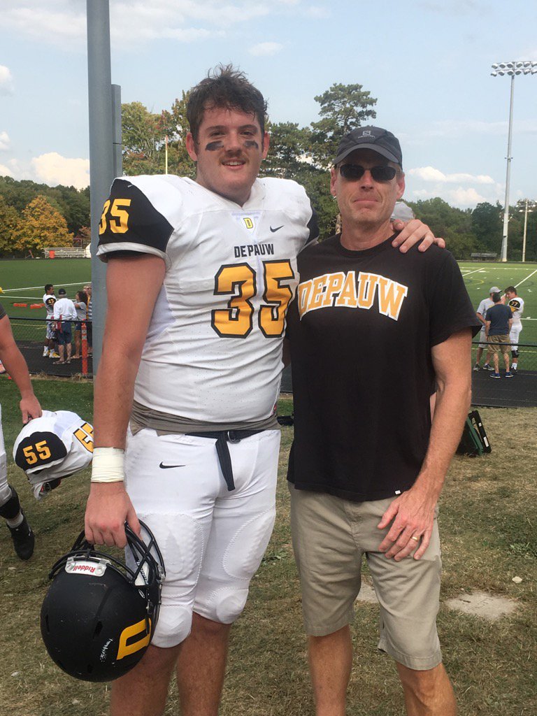 dschnase's tweet photo. DePauw off to 2-0 start!
@DaxSchnase4 @DePauwTigersFB #TEalwaysopen https://t.co/icc1Ox9ixo