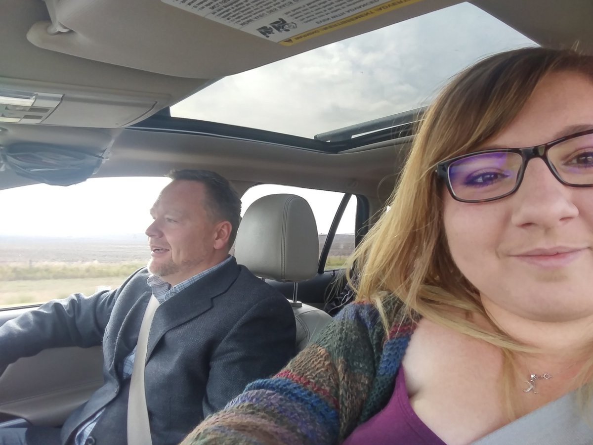 We're on our way to #Lethbridge for the #BNISummit 🎶 #roadtrip #funtimes #medhat