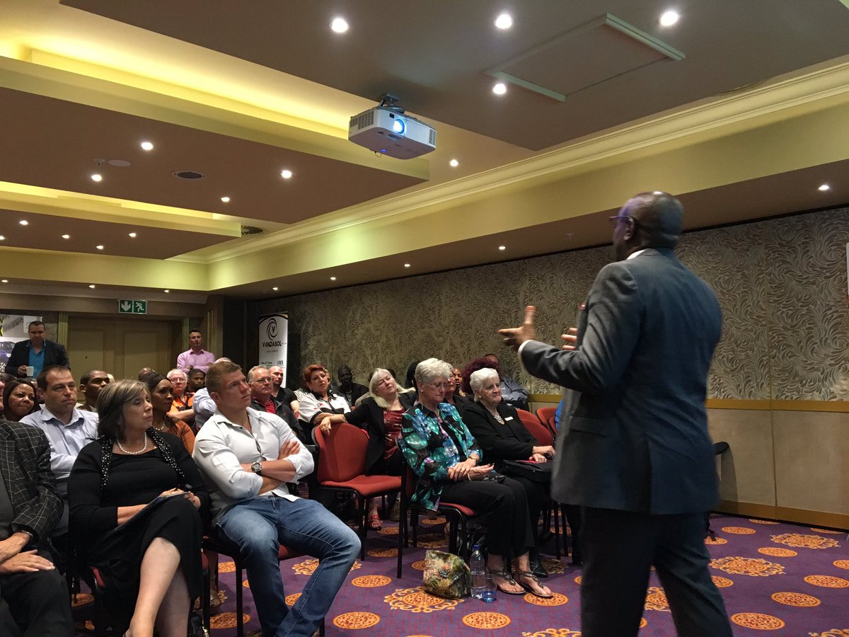 EBINetworking's tweet photo. Max Moyo addresses the audience at the @EBINetworking Meeting at @EmperorsPalace #ThePalaceOfDreams #networking #CoE https://t.co/zRkWvBId1n