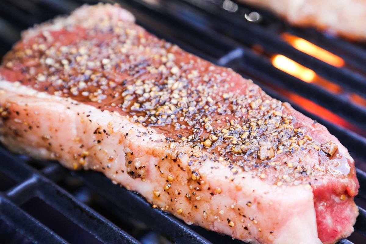 JacksonMeat1946's tweet photo. You have your favorite items, and this week Jackson meat has them on sale! Come by the store and check our specials this week! ☺️ https://t.co/digPiQxStS