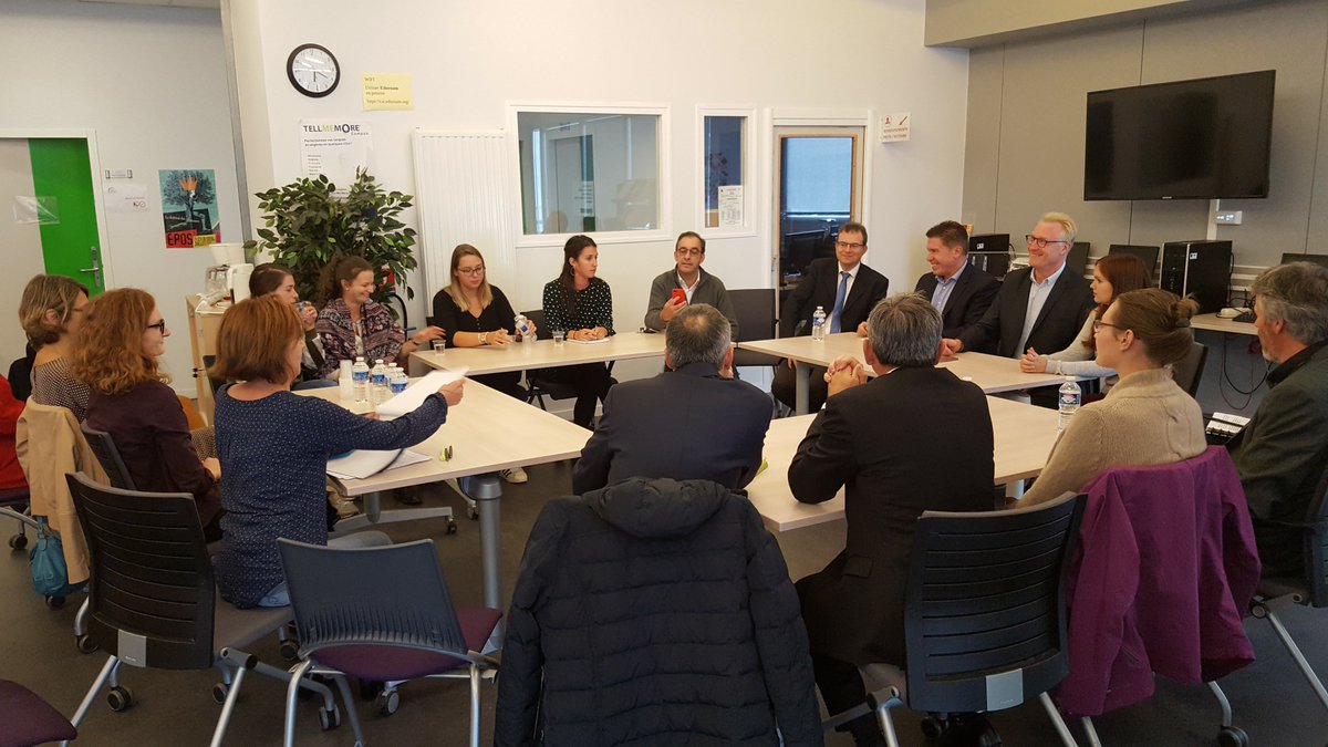 IAEnantes's tweet photo. Rentrée de la 1ere promotion #OpérationPhénix avec les jeunes diplômés #shs Renforcement du partenariat #IAEnantes #MEDEF44 #CréerDuLien https://t.co/DUoeqHPDdA