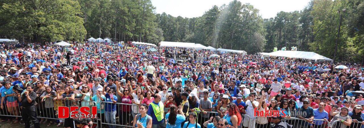 MikaSingh's tweet photo. Thank you so so much #Atlanta for your love and support .. A big thanx to #AKF for such great show.. https://t.co/eETYMATkE8