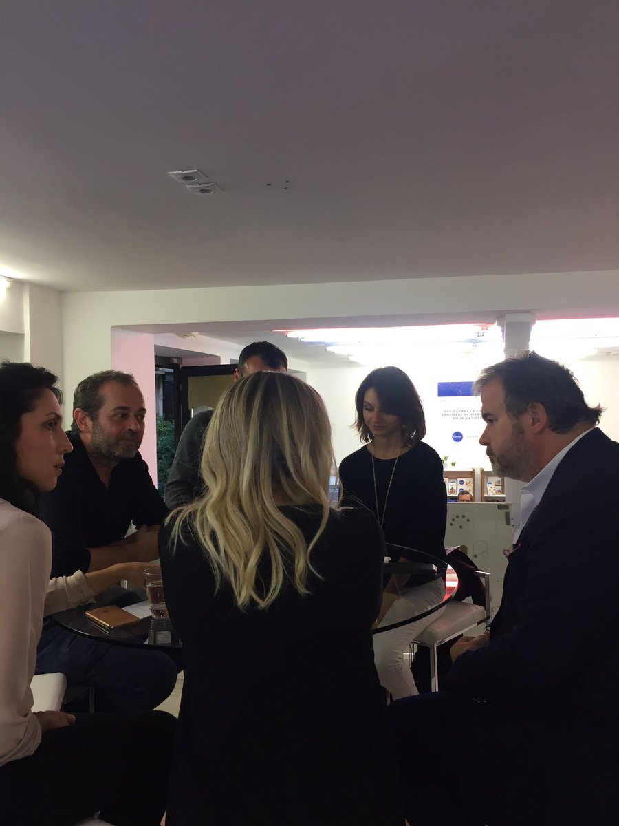 Nos 4 blogueurs en discussion pâtisserie avec <a href="/PierreHerme_FR/">Pierre Hermé Paris</a> #academiecroustillante