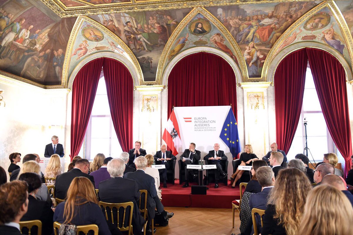 LinhartBMEIA's tweet photo. Heute #Strattalk im @MFA_Austria zum Westbalkan: EU Integration der gesamten Region ist klare außenpolitische Priorität für Österreich! https://t.co/PBxpaNF4y0