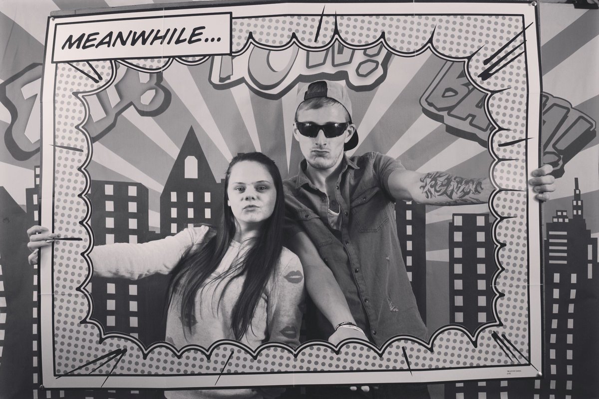 ComicFunPhotos's tweet image. #comiccon #bridcomiccon #photobooth #black and white #RT #SHARE #ComicArt #comicstrip #comicfun #Follow