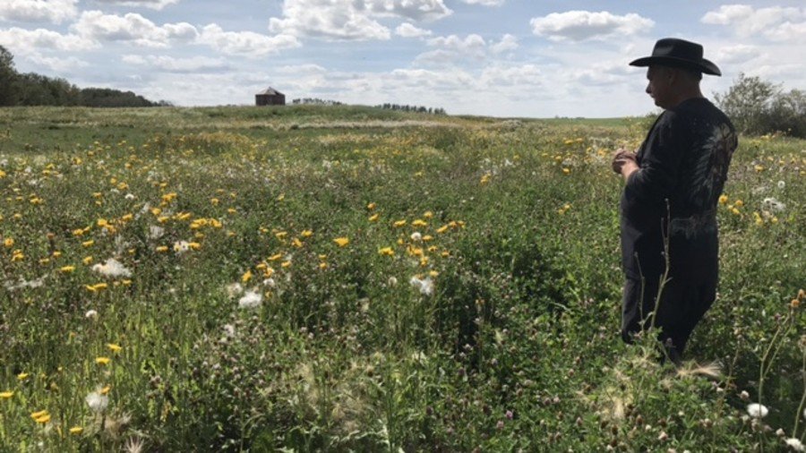 pointdujoursask's tweet photo. Coup d'oeil sur les #projets de notre nouvelle #fureteuse @LyssiaBaldini à la recherche d'#histoires en #Sask @ https://t.co/pQ3xdtTvKV https://t.co/CgvbYJnHH6