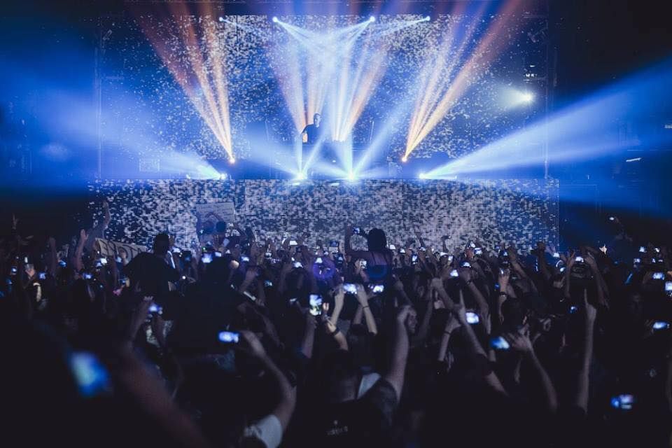 fabrikdiscoteca's tweet photo. Preparados para #LoQueNosEspera ??
Vuelve 🤚Paco Osuna 🎱 https://t.co/1MrQrp9u5Q
