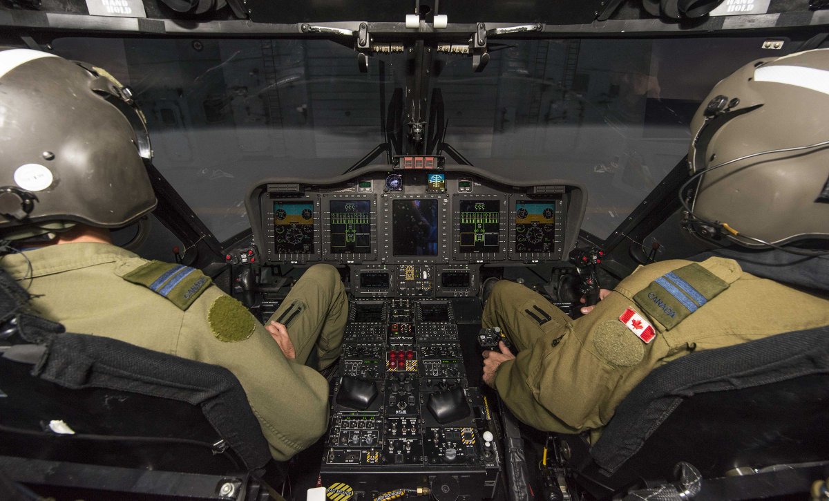 RCAF_ARC's tweet photo. Training for aircrew to convert from CH-124 Sea King helicopter to CH-148 Cyclone is underway at 12 Wing Shearwater: https://t.co/0UOz71ZMXl https://t.co/zejRaF8dhx