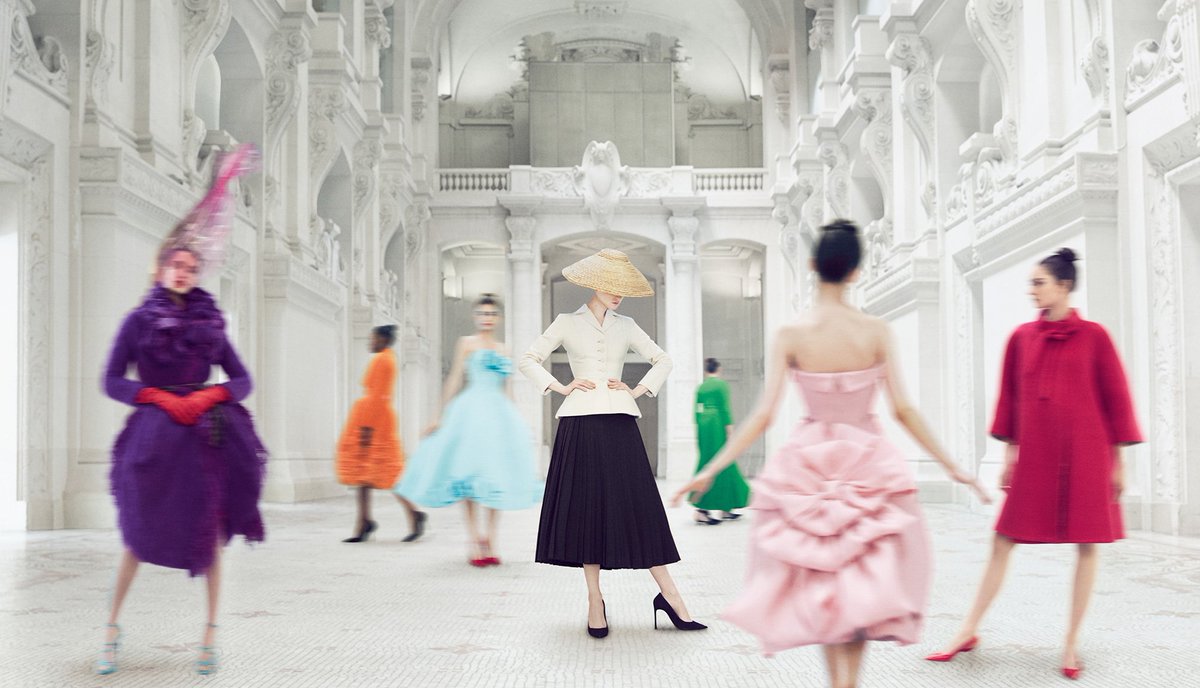 enmodAOn's tweet photo. Expo "Christian Dior: couturier du rêve". 5/7/17-7/1/18. Musée des Arts Décoratifs. París #Dior #modisto #moda https://t.co/9lv1hsKtAP https://t.co/wnMA4HHojG