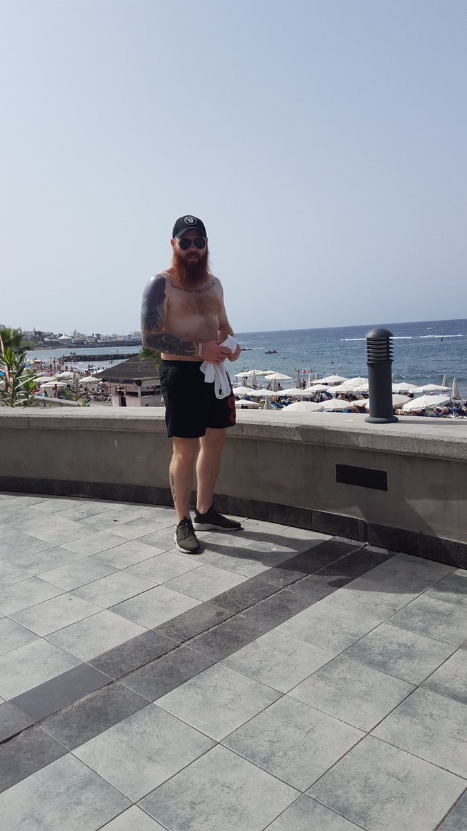 djscoldo83's tweet photo. Holiday has started 🎧🎶🕺🔵⚪🔴🇬🇧🔥🏖 https://t.co/lUgXFn008v