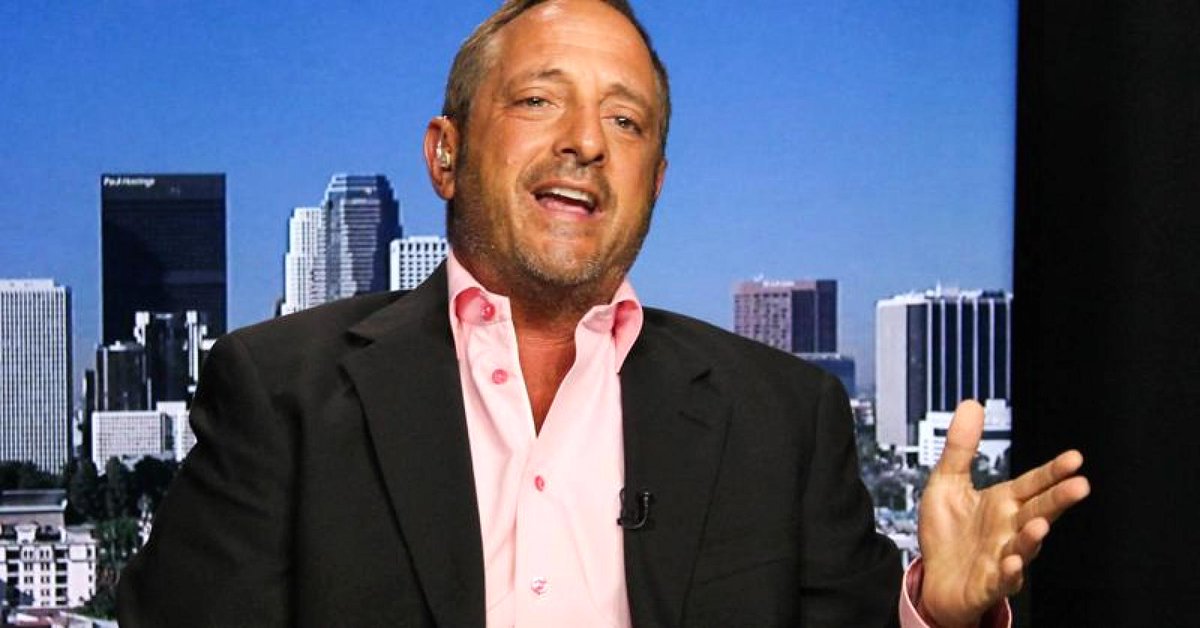 TechFalconi's tweet photo. CNBC: Short-seller Andrew Left targets Memphis Grizzlies owners #technology company, #calls it a 'fraud' #short https://t.co/xvwePsGjLw https://t.co/kW8gcPCO8Y
