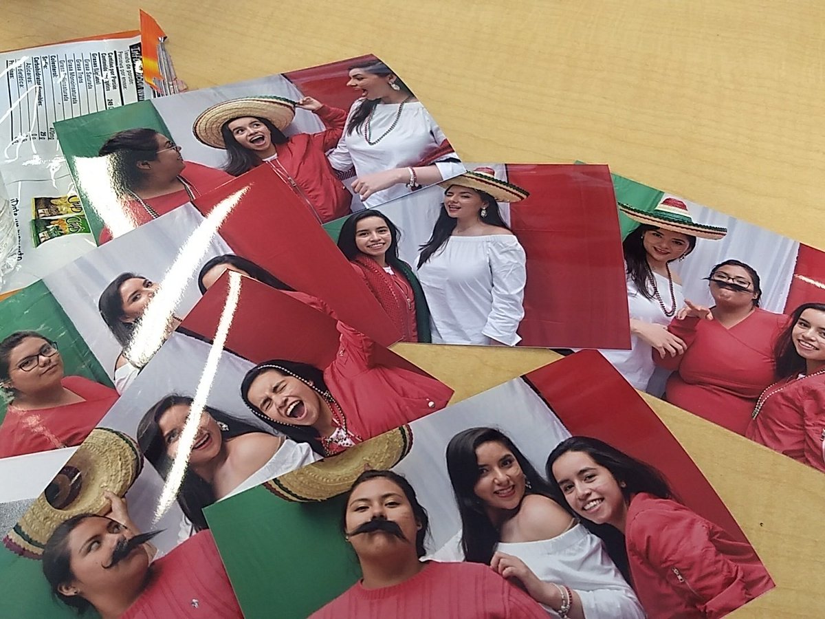 CamposPorca's tweet photo. Recuerdos #PersonaEBC @ALEXCARPIZO https://t.co/0M8RFVaoVq