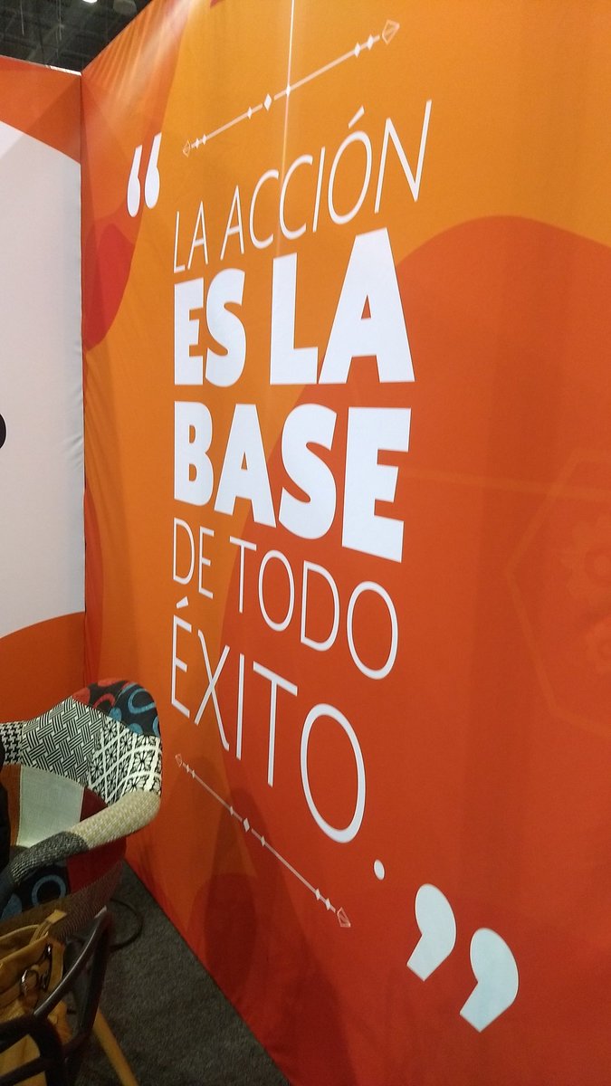 CamposPorca's tweet photo. Semana del emprendedor #PersonaEBC @ALEXCARPIZO https://t.co/Dh4Ijy8OAt