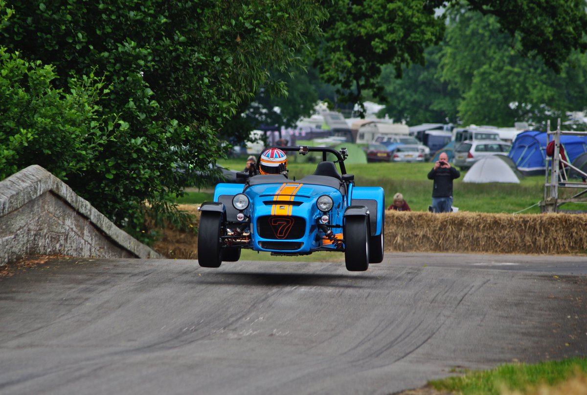 On the subject of flying cars at Cholmondeley Power &amp; Speed...
<a href="/CholmondeleyPAS/">CPaS</a>