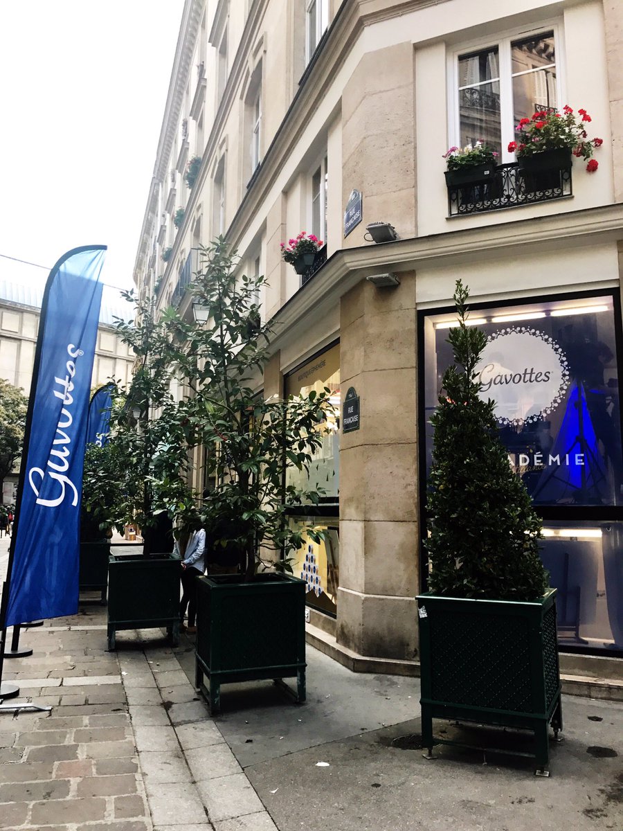 agencemrloyal's tweet photo. Ce soir inauguration de la boutique éphémère de @GavottesDinan !A découvrir jusqu'au 24/09 #monsieurløyal #event #eventprofs https://t.co/8XzqA5hRLM