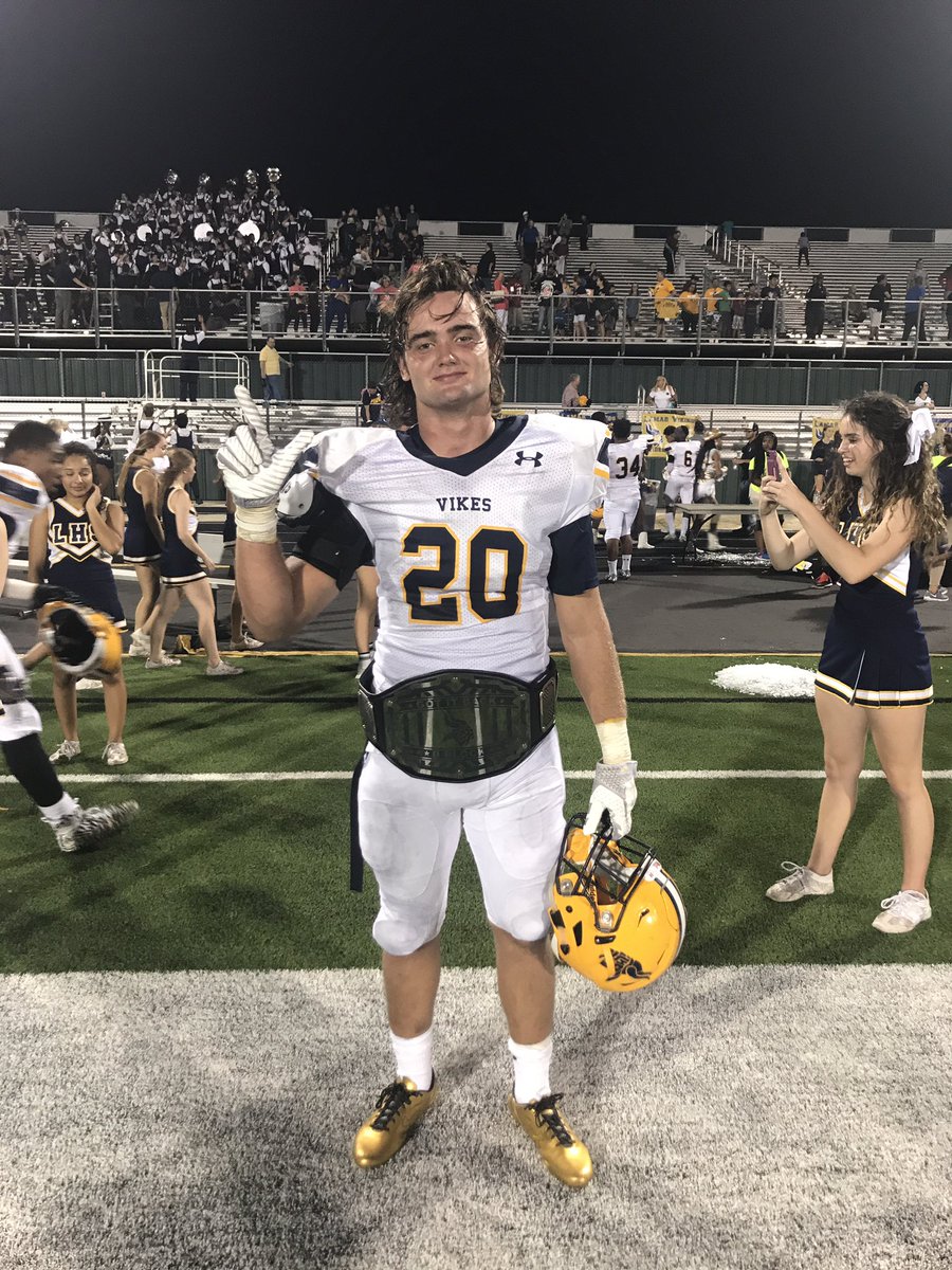 CoachSkinz's tweet photo. Congrats to the VFND Turnover Champs of the Week! #GiveMeTheBelt #DBlock #VFND https://t.co/yyX3VqS0Bc