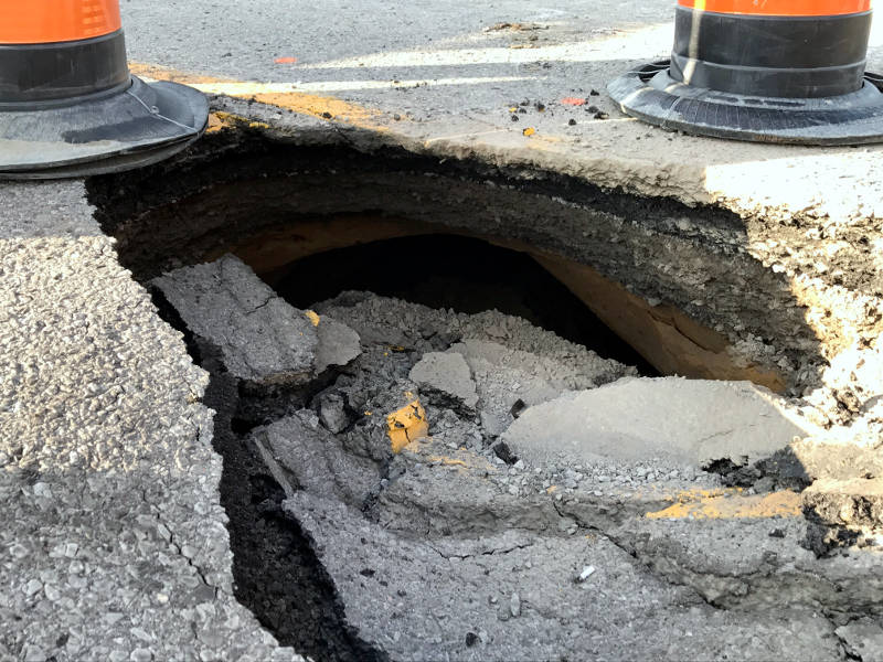Road collapse prompted closure of County Road 4, county hears bit.ly/2fvBHZw https://t.co/PtIMrpH7vG