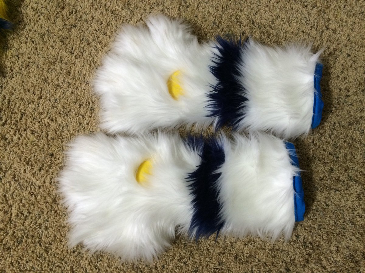 gobluerabbit's tweet photo. This suit's been taking us awhile, but she should be done very soon!

#NeedsAShave https://t.co/0gwlkaRxWj